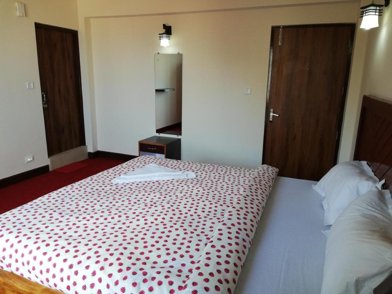 Hotel Juniper Дарджилинг Экстерьер фото